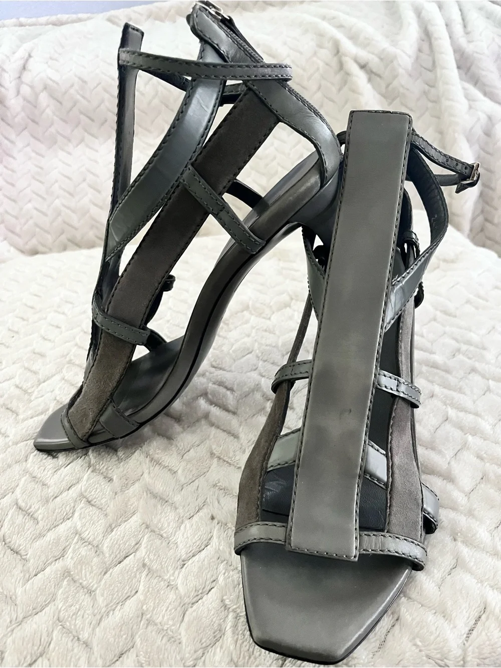 Gucci Gray Daryl  Gladiator Cage High-Heel EUC
